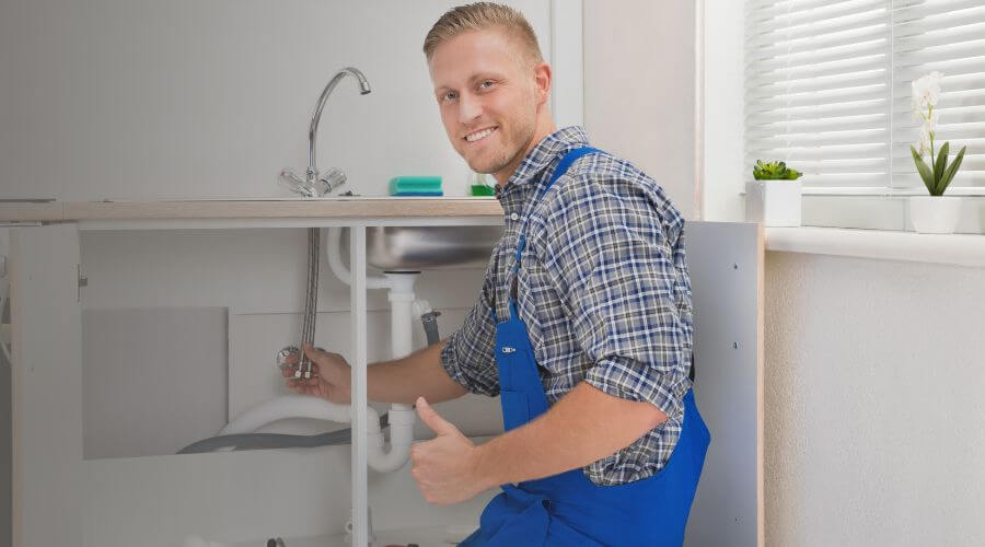 Local tankless water heater installation in Moore, TX